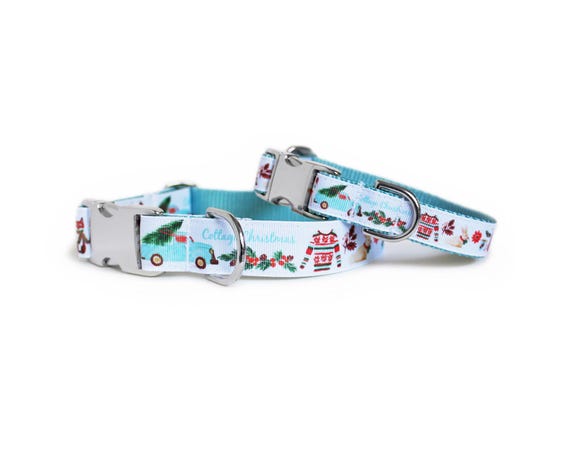 Cottage Christmas Dog Collar