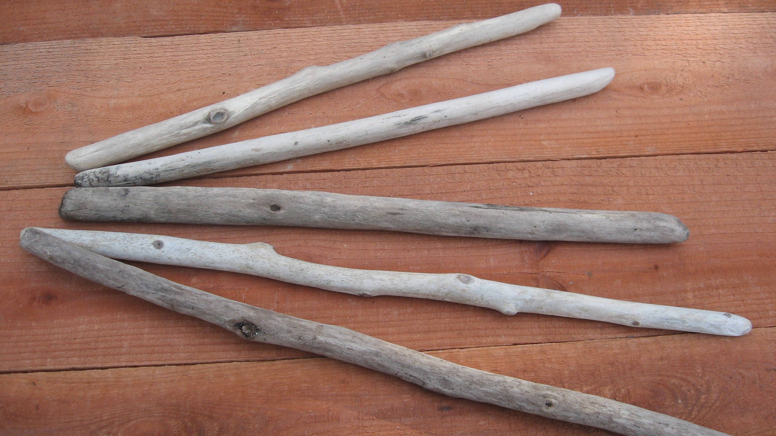 Naturally Tumbled Driftwood Rods for Macrame, Mobiles, Etc. 5 Pieces,…