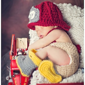 Made-to-Order Crochet Newborn Photography Prop Firefighter Outfit