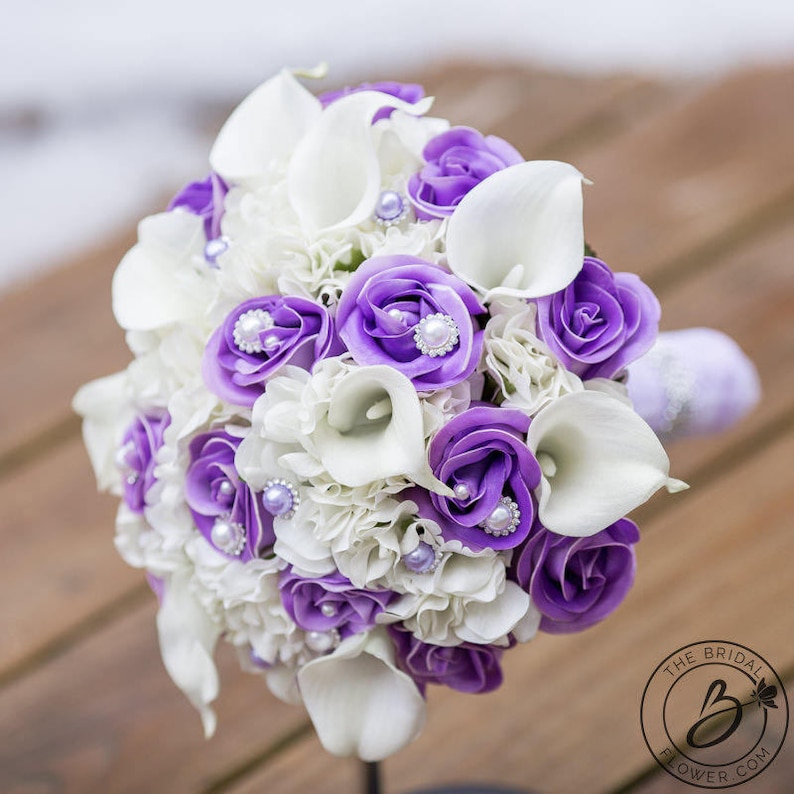 wisteria bouquet for weddings