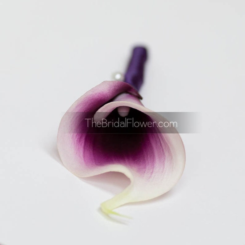 Calla lily wedding boutonniere, mens wedding button hole, prom boutonniere, wedding corsages, wedding boutonnieres, purple calla lily pin image 2