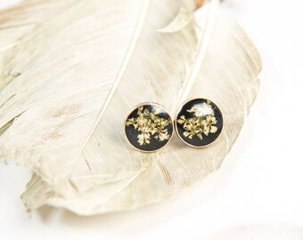 Queen Anne lace stud earrings - 925 sterling silver white flower resin post