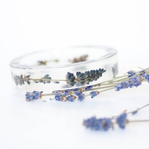 Lavendel armband - lavendel armband - lavendel bruiloften - lavendel bruidssieraden - lavendel sieraden - paarse armband - paarse armband hars