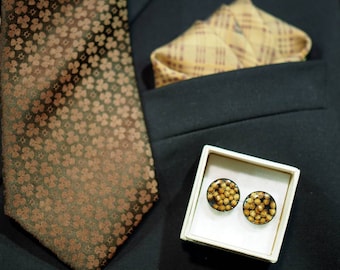 Botanical resin cufflinks with real coriander seeds