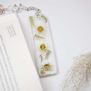 Handmade dried dainty flower bookmark image 6