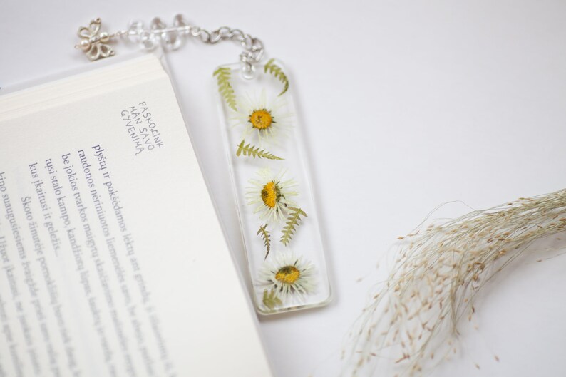 Handmade dried dainty flower bookmark image 6