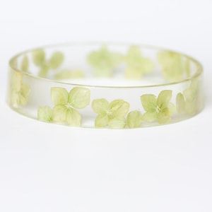 Pressed Hydrangea flower Resin bracelet - Dried flower bangle