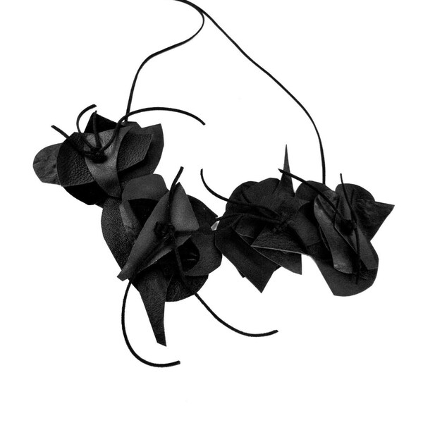 Big Flower Choker Black Necklace Leather Flower Choker Patent Leather Necklace for Women Large Flower Jewelry, Black Bloom Choker - Rannka