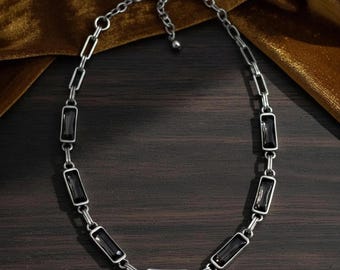 クリスタルネックレス 女性用 誕生日プレゼント ジュエリー 彫刻的なチェーン 太めのチョーカー マットシルバー スモーキークォーツ エレガントなイブニングステートメント - 日本