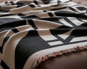 Brutalist Woven Blanket Geometric Black Cream Abstract Sofa Throw Minimal Home Decor Fringe Blanket Cotton Bed Cover Housewarming Urban Gift