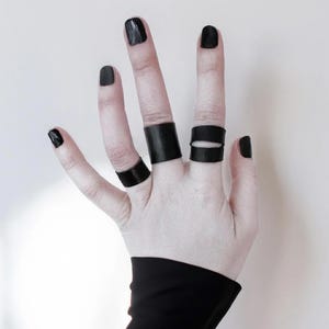 Leather Ring Set Unisex Black Ring Bundle Vegan Ring Band Gift Box Alternative Jewelry Birthday Gift 3-Ring Bundle Stacking Finger Cuffs