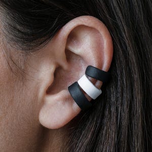 Ear Cuff Set For Stacked Look Black & White No Piercing Ear Wrap Minimal Layered Ear Jewelry Everyday Style Helix Small Accessory Single Ear