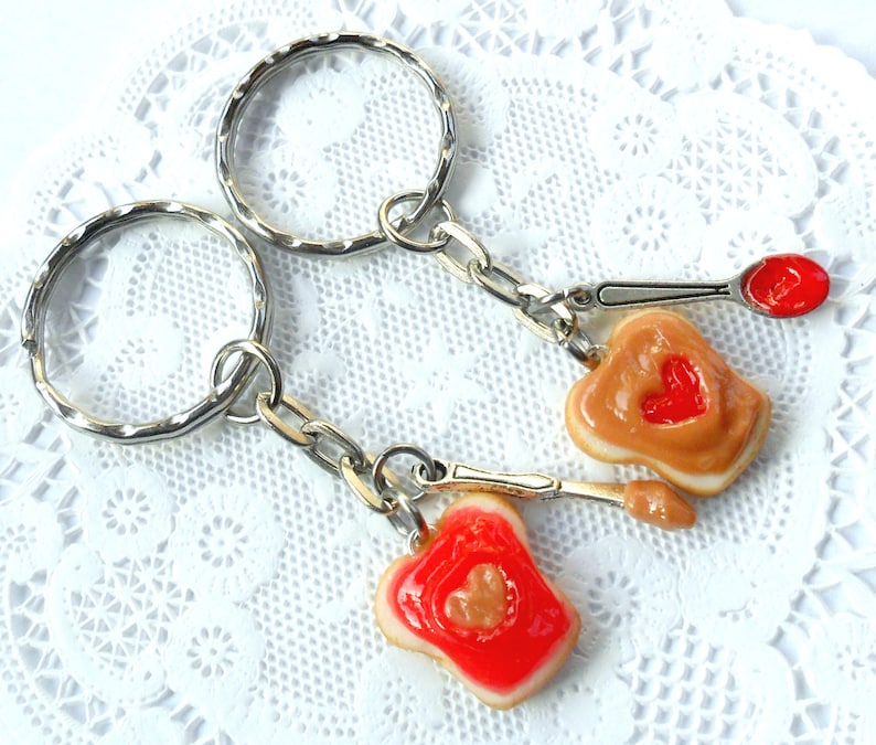 Peanut Butter & Jelly Bread Keychain Set - Cute Couple Matching Keyrings With Spoon & Knife Charms
