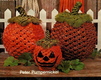 Vintage '70s Holiday Knots Macrame Pattern Book: 35 Projects (PDF)