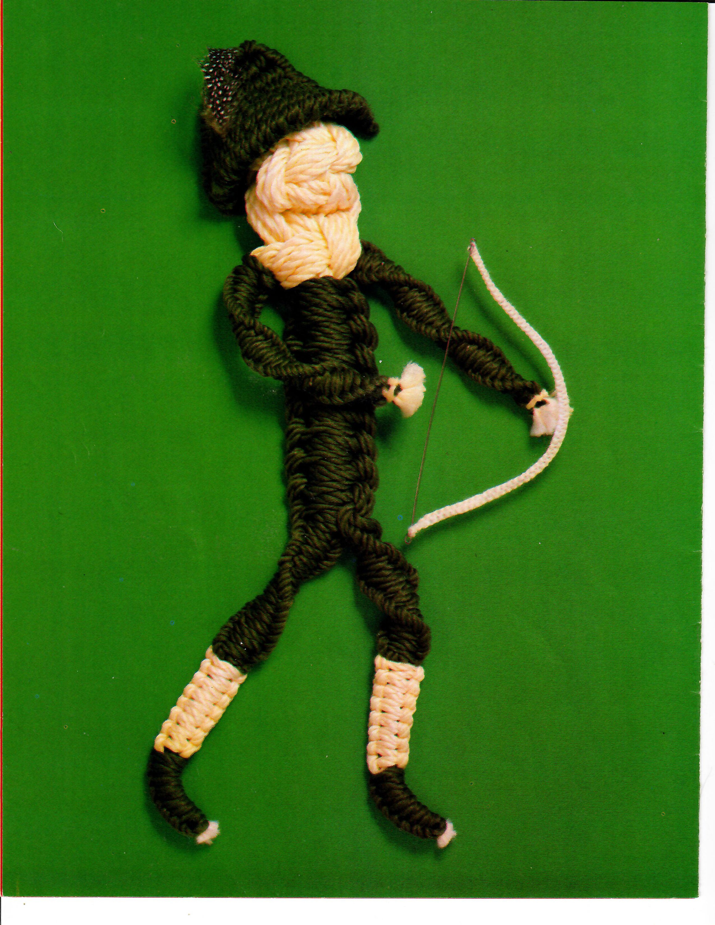 Juliano's Hang It All Book 2 - Vintage 70s - 2 Macrame Patterns And A – Patterns Central