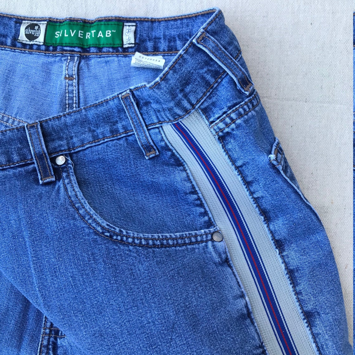 90s Levi's Silver Tab Baggy Fit Jean Shorts Size 38 Light | Etsy