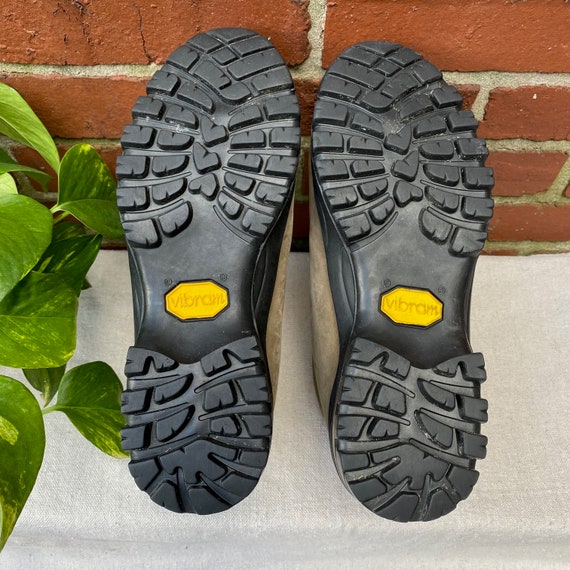 Ems women's shop hiking boots