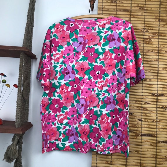 Vintage 80s Pink Floral Print T-shirt Boxy Baggy … - image 7