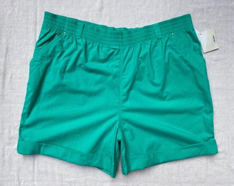 Vintage 90s High Waist Teal Green Shorts, Women's Size 26W, Elastic Waist, Cuffed Legs, Basic Minimal Vintage Plus Size