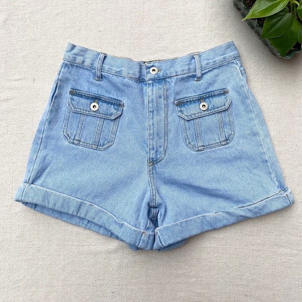 90s Cargo Pocket Jean Shorts, Light Wash Denim, High Waisted Cuffed Leg Jorts, 29"-30" Waist, Size 9/10, Goodfellows