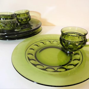 Vintage Indiana Glass Kings Crown Luncheon Plate with Matching Cup -  Set of 4 - Thumb Print Buffet Plate with Cup - Holiday Tableware