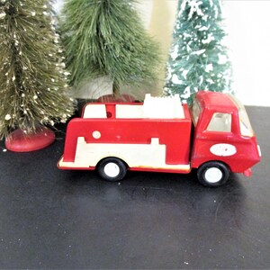 Vintage 1960&#39;s Metal Mini Tonka Fire Pumper Truck - Red Fire Pump Truck - Vintage Tonka Toy Truck - Collectible Tonka Fire Chief Van