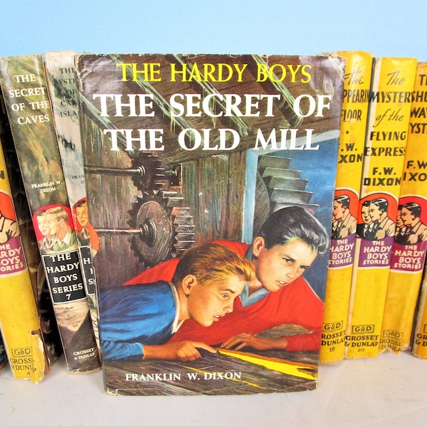 Vintage Hardy Boys "Secret of the Old Mill" w/Dust Jacket - Volume 3 - Franklin W. Dixon- Tweed Cover - 1927 Original Text- Grosset & Dunlap