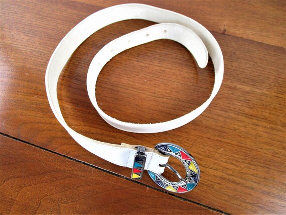 Vintage White Leather Belt with Colorful Enamel B… - image 4