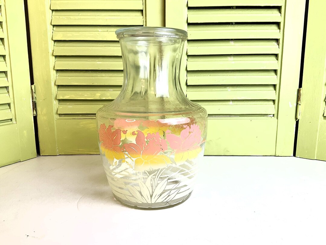 Vintage Anchor Hocking Daffodils Carafe With Glass Lid Pretty Pink and