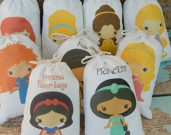 9 Princess Favor bags Birthday Party bags Group 1 Great for Treats or gifts Can be Personalized 6" X 8" Set of 9 bags per order