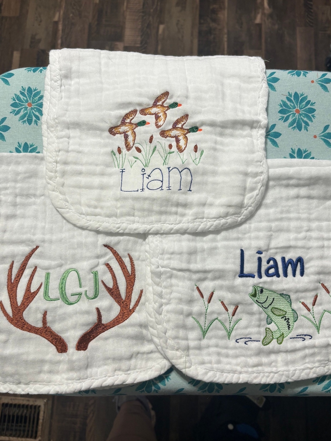 Muslin Burp Cloth- Tall as A Giraffe main image 0