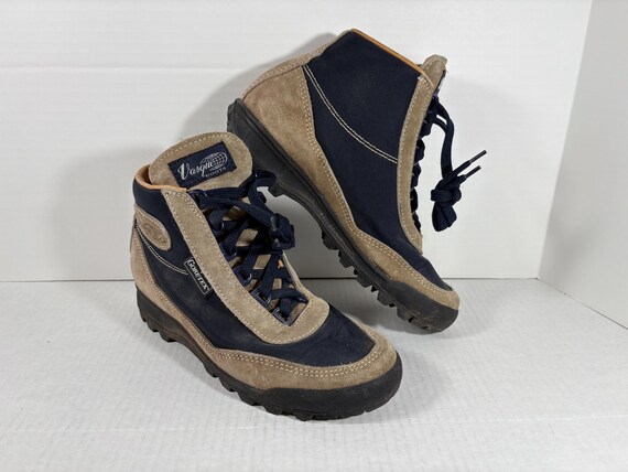 Vintage Vasque Skywalk Hiking Boots: Goretex Ankle Boots  display picture 3