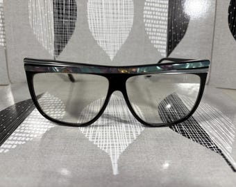 Vintage Ultra France Lido Sunglasses in Black, 1980’s Vintage Sunglasses VINTAGE ULTRA LIDO RARE UNIQUE HANDMADE SUNGLASSES BLACK  main image 4