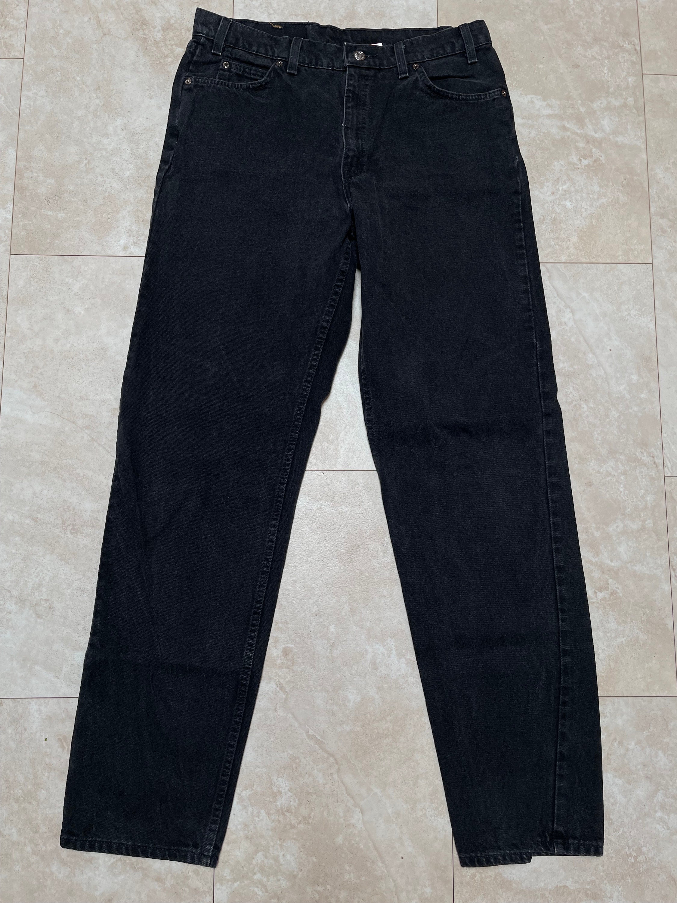 Vintage Levi's 550 Black Jeans: Relaxed Fit 90s Denim (35x35) - Etsy