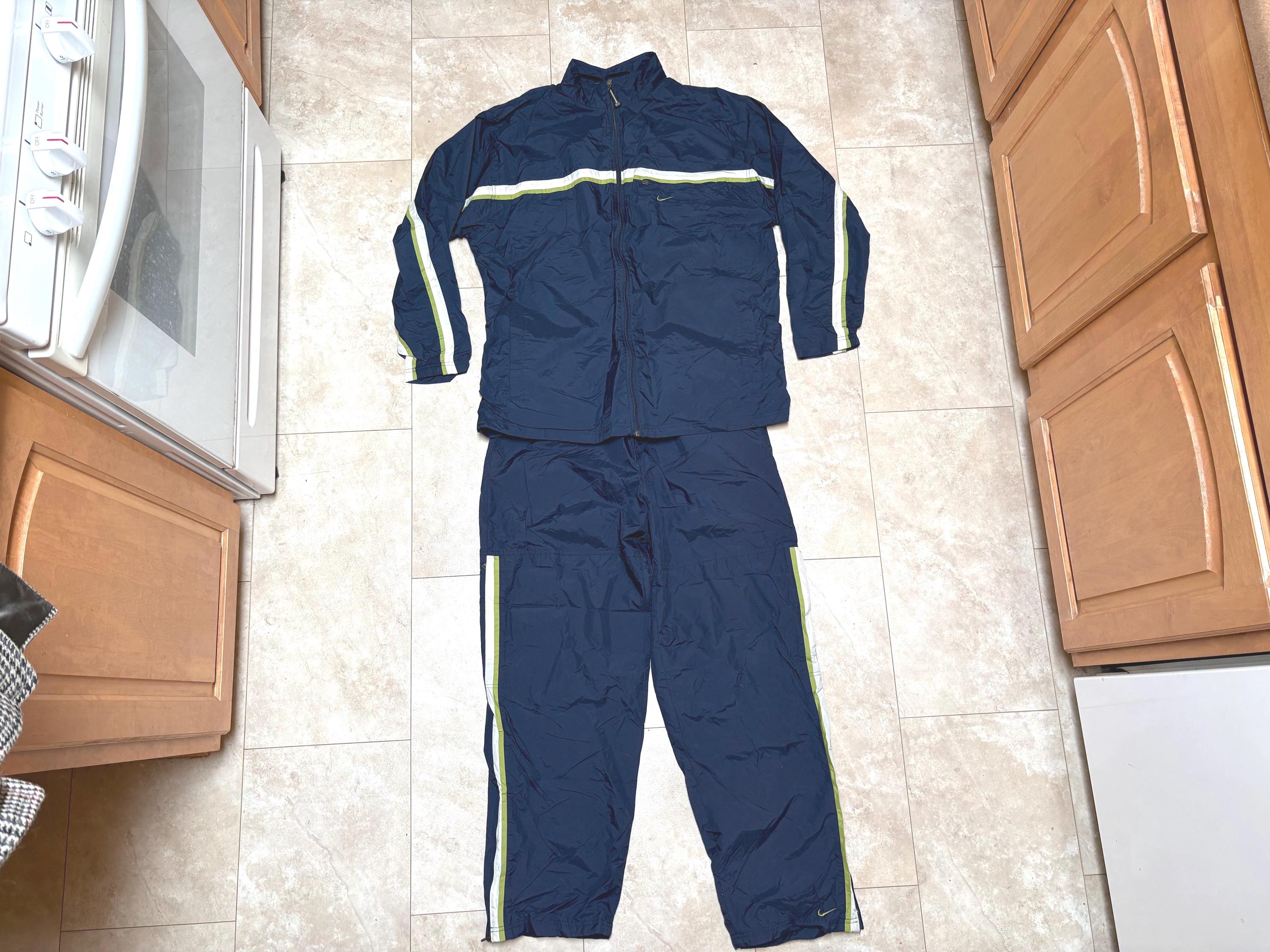 nike tracksuit vintage