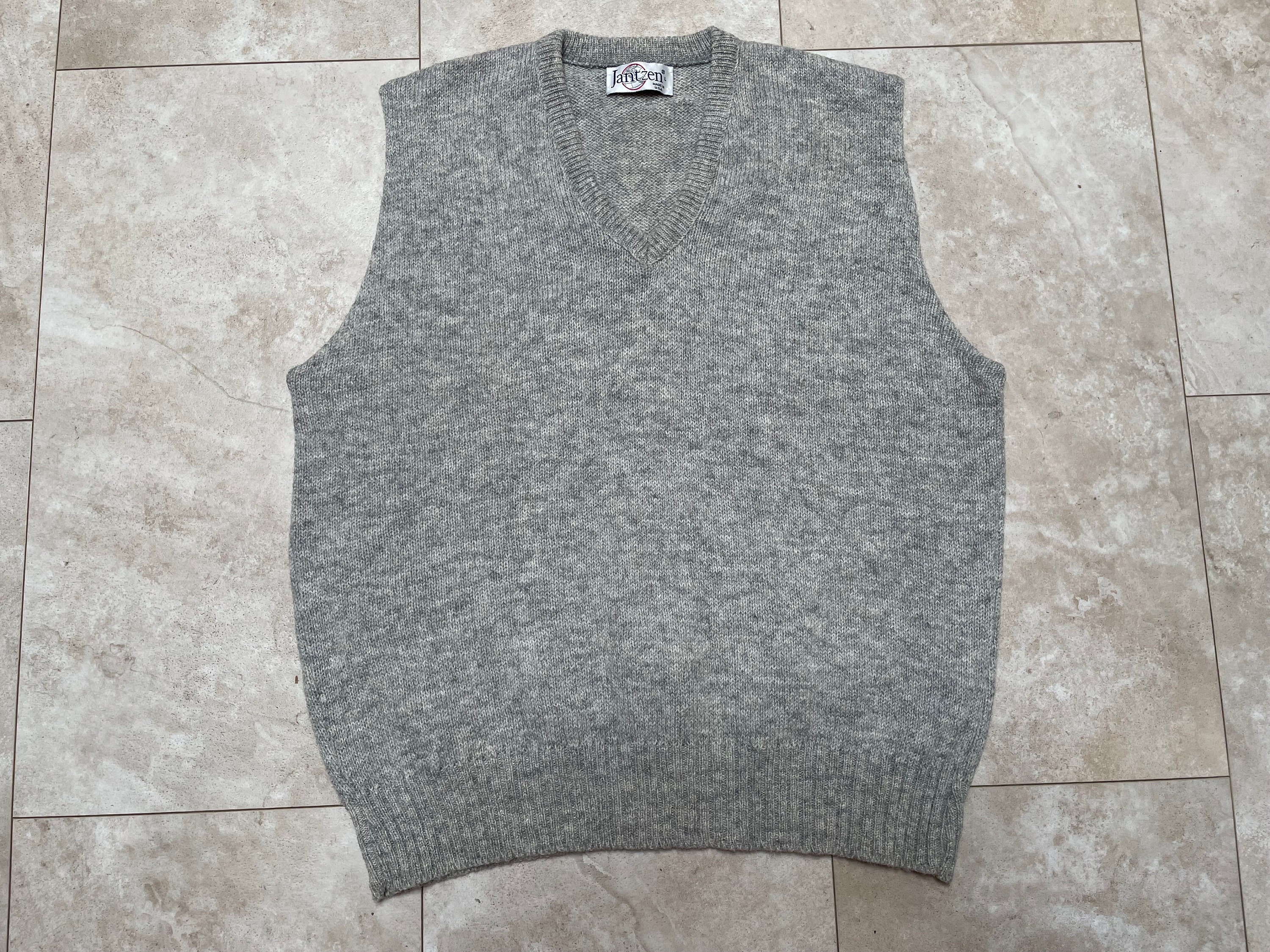 Vintage Jantzen Sweater Vest Grey Knit Vneck 80's Men's Large Made in USA