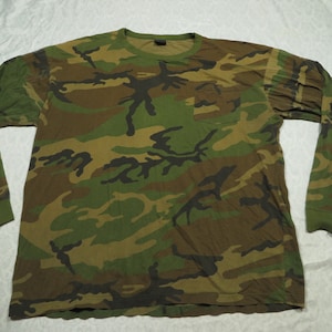 Vintage MOC Camo Tee Shirt Woodland Long Sleeve 90&#39;s Men&#39;s XXL 2XL