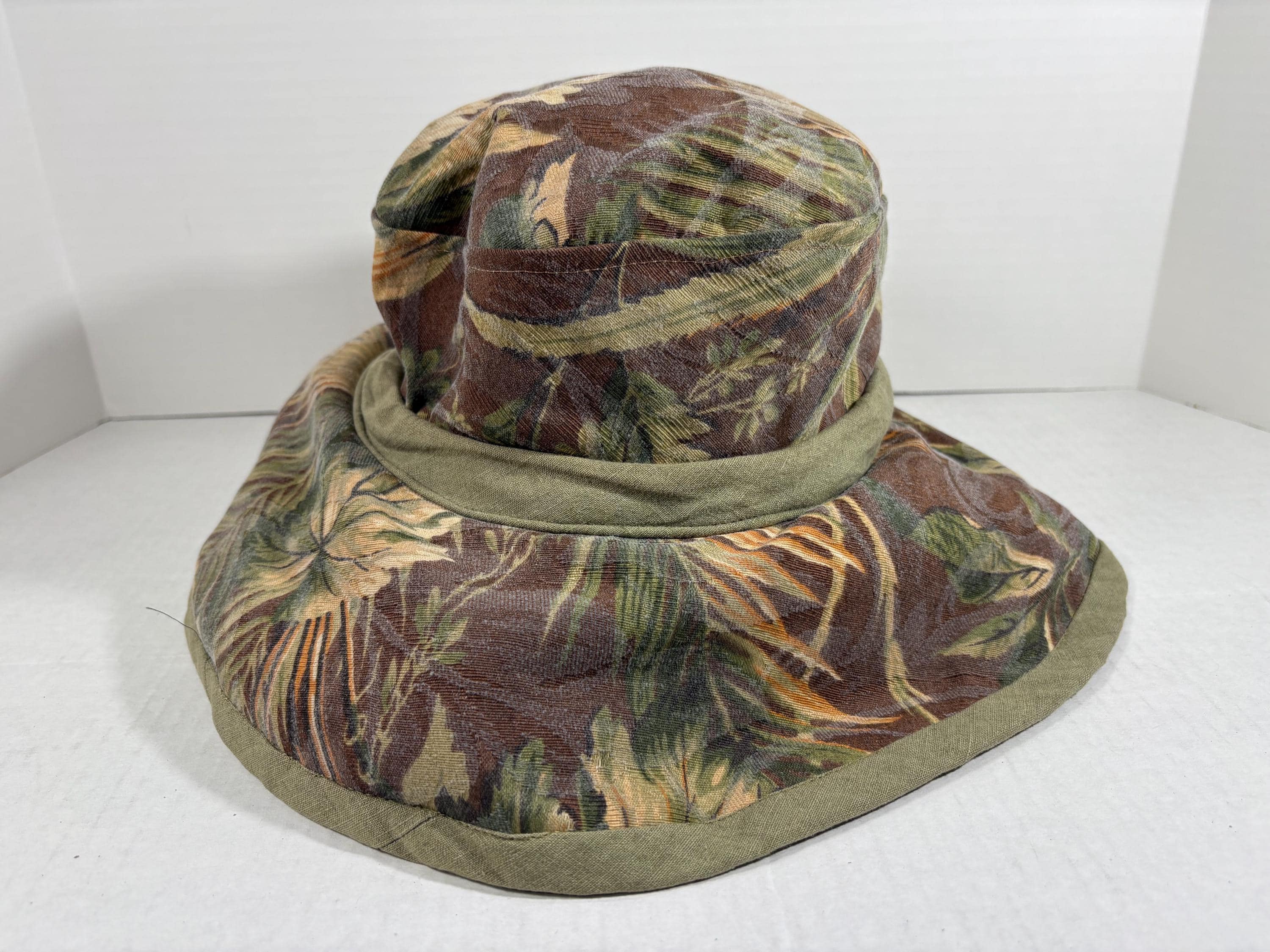 THE ARCHEOLOGIST Vintage 1980s Sage Grey/Green Breathable Poly Mesh Straw Hat 80s Safari Hat - Etsy main image 2