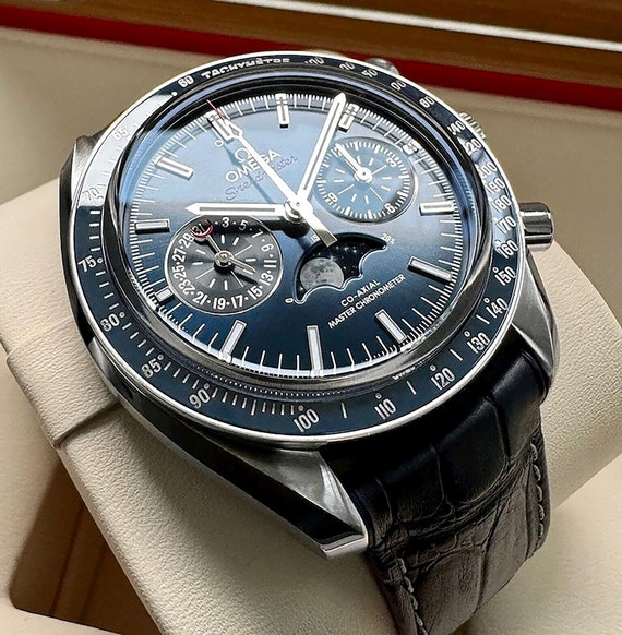 Omega Speedmaster Professional Moonwatch Moonphas… - image 2