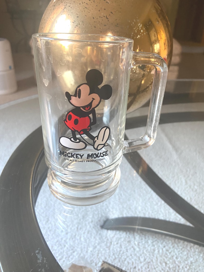 Walt Disney   Mickey Mouse    Large Mug with Handle   Crisp and Clean Graphics   Gift Worthy!!!