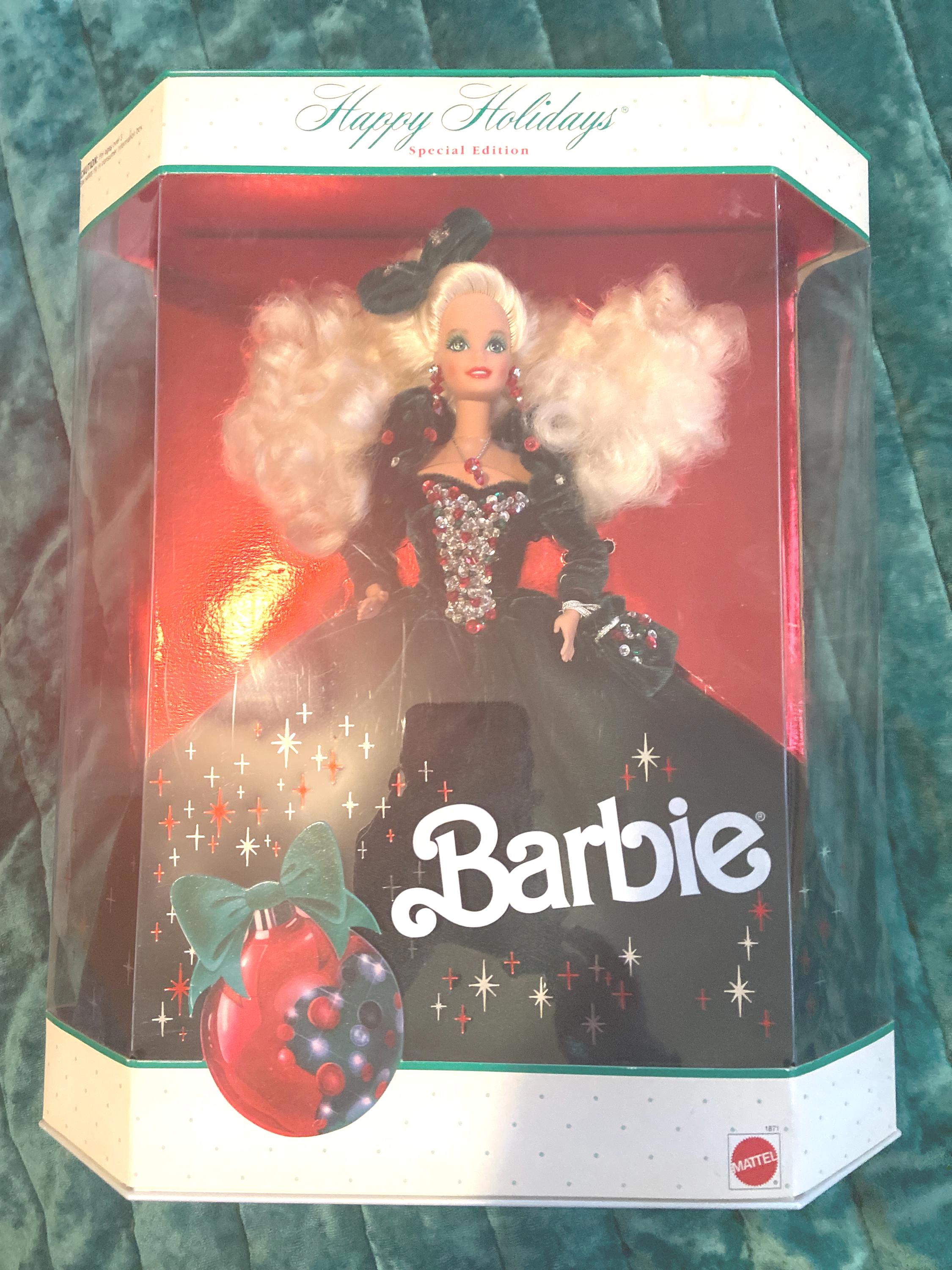 Holiday Barbie 1991 Happy Holidays Barbie Doll Special Edition (1991) Holiday Barbie 1991 Happy Holidays Barbie Doll Special Edition (1991)