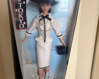 Barbie 1999 Spring Collection "City Seasons" Spring in Tokyo Collector Edition Unopened/Unused