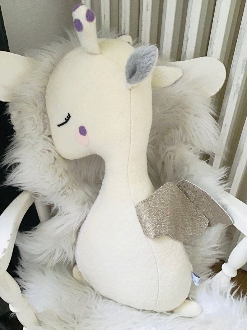 Peluche cheval ailé, Pégase XXL Collection Les Singuliers Coussin/ Doudou géant pour enfant Caro & Zolie image 4