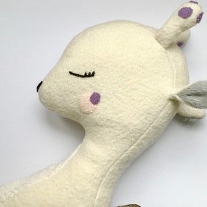 Peluche cheval ailé, Pégase XXL Collection Les Singuliers Coussin/ Doudou géant pour enfant Caro & Zolie image 2