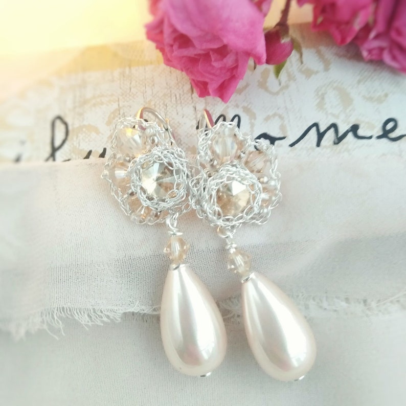 Art deco bridal earrings with pearl drop, Large pearl statement earrings for vintage wedding, silver earrings with gold crystals for brides zdjęcie 5