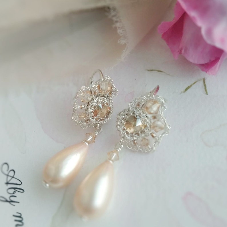 Art deco bridal earrings with pearl drop, Large pearl statement earrings for vintage wedding, silver earrings with gold crystals for brides zdjęcie 8