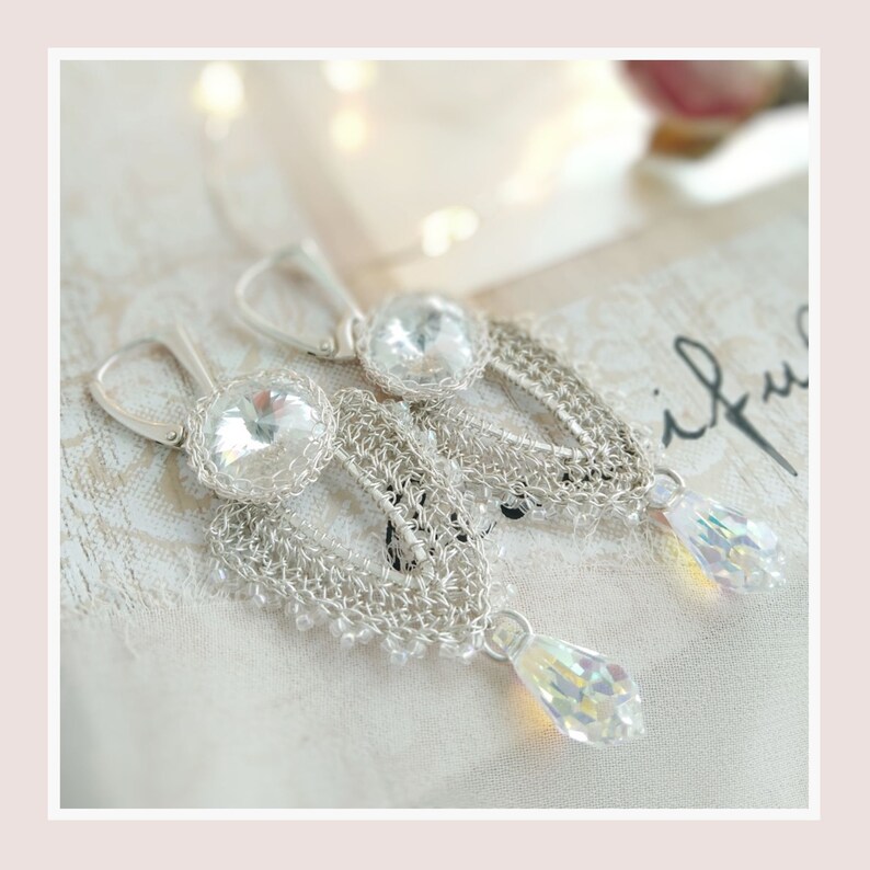 Long dangle bridal earrings with drop crystal, chandelier statement earrings for beach wedding ceremony, Silver teardrop earrings for brides zdjęcie 6