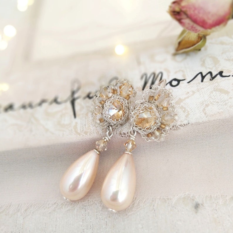 Art deco bridal earrings with pearl drop, Large pearl statement earrings for vintage wedding, silver earrings with gold crystals for brides zdjęcie 3