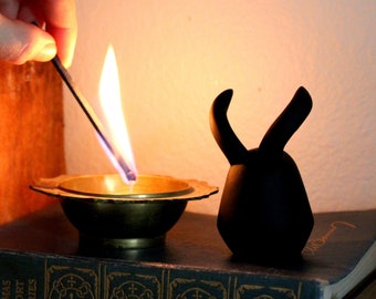 Devil Figurine / Halloween Decor / Shelf Guardian