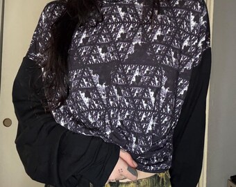 RTS - Medium - Alyx Cropped 2 Pattern Longsleeve